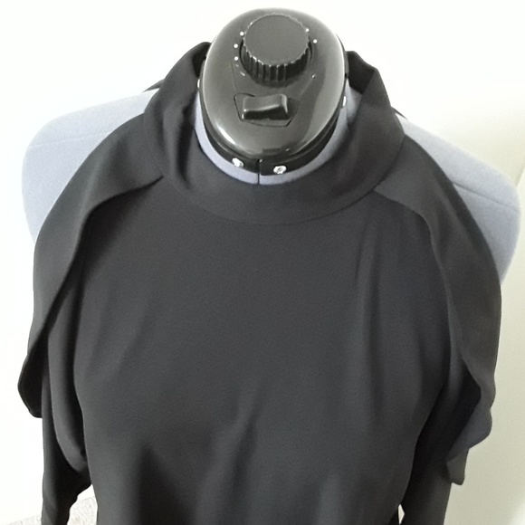 Bebe black cold shoulder dress - Picture 5 of 7